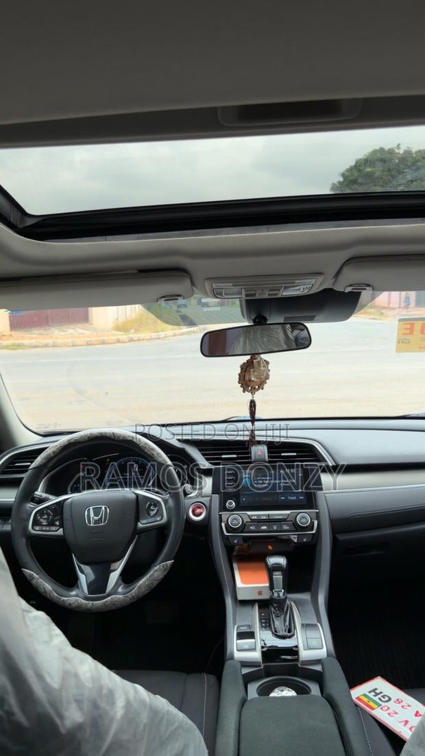 Honda Civic EX Sedan 2020 Gray