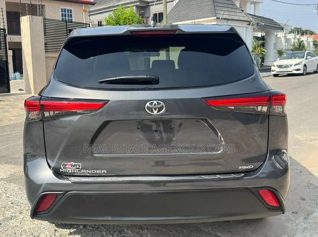 Toyota Highlander 2020 Gray