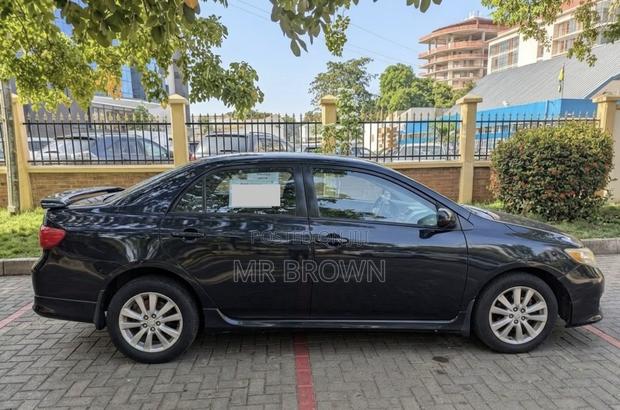 Toyota Corolla SE (1.8L 4cyl 2A) 2019 Black