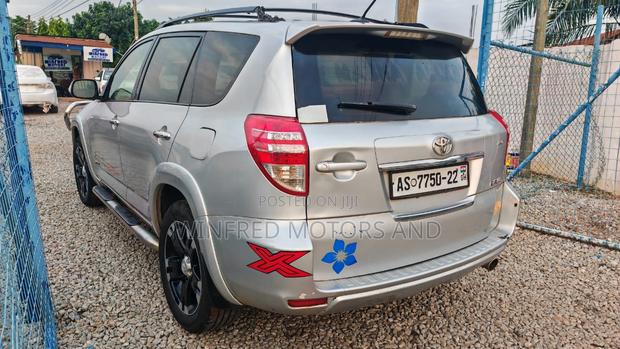 Toyota RAV4 2.5 Limited 4x4 2011 Silver