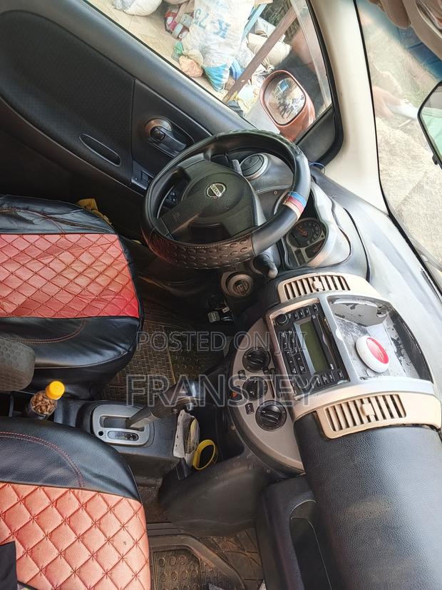 Nissan Note 2006 Brown