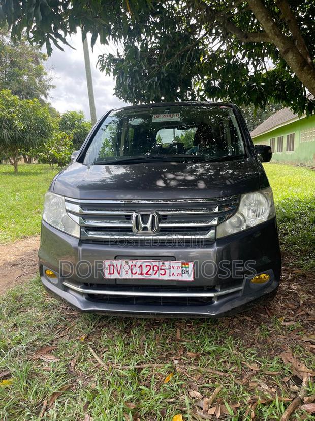 Honda Stepwgn 2014 Gray