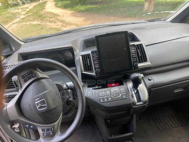 Honda Stepwgn 2014 Gray