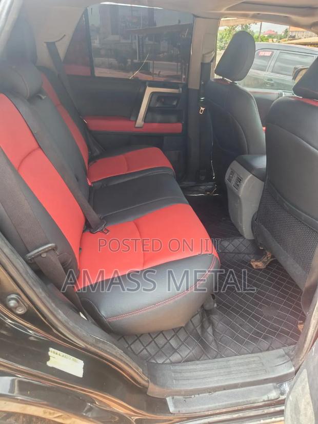 Toyota 4-Runner SR5 4WD 2012 Black