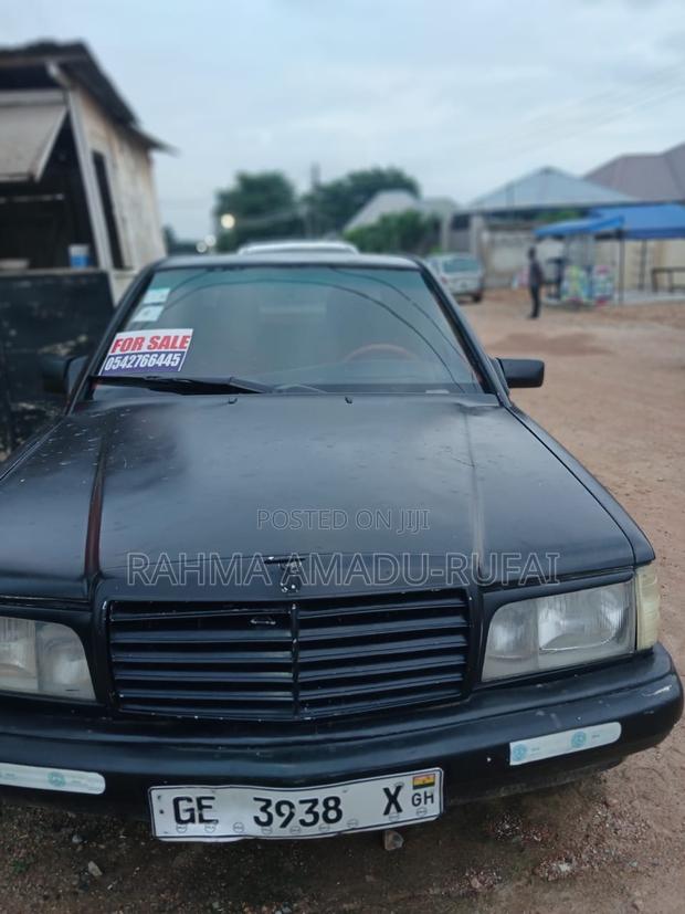 Mercedes-Benz 190E 1990 Black