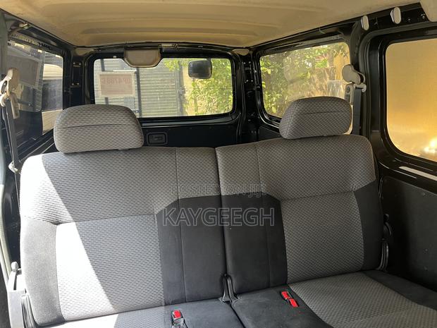 Nissan Caravan 2015 Black