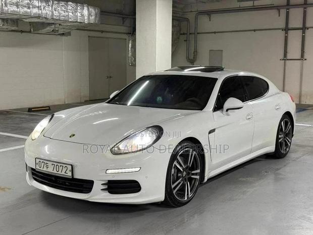 Porsche Panamera Turbo 4dr Sedan AWD (4.8L 8cyl Turbo 7AM) 2014 White