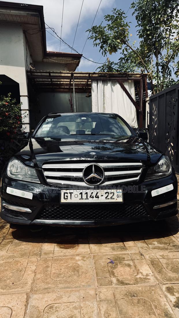 Mercedes-Benz C250 2014 Black