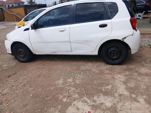 Chevrolet Aveo 2011 White