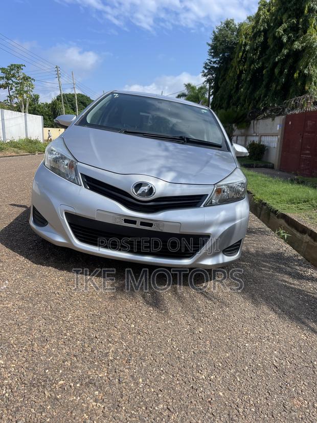 Toyota Vitz 1.3 AWD 3dr 2013 Silver