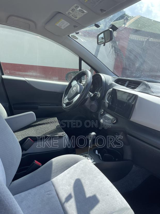 Toyota Vitz 1.3 AWD 3dr 2013 Silver