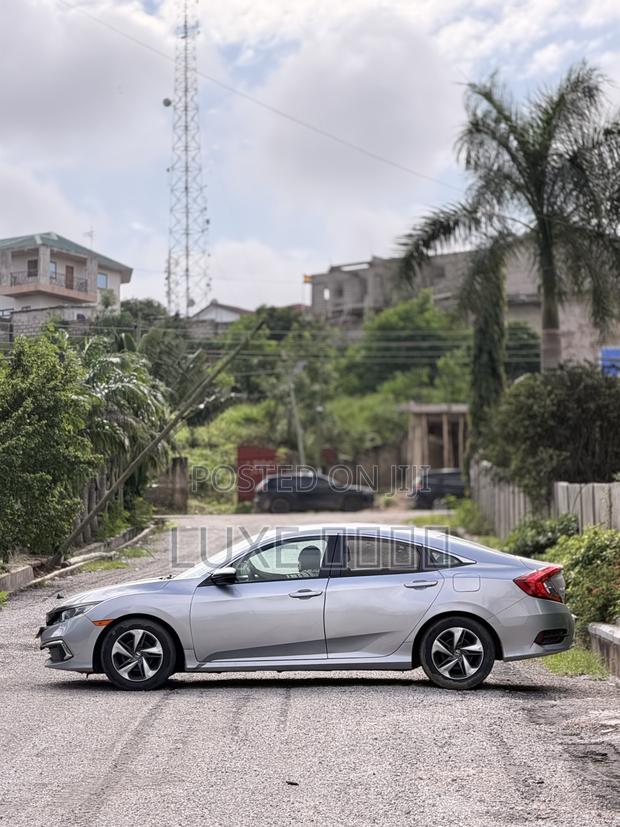 Honda Civic 2021 Gray