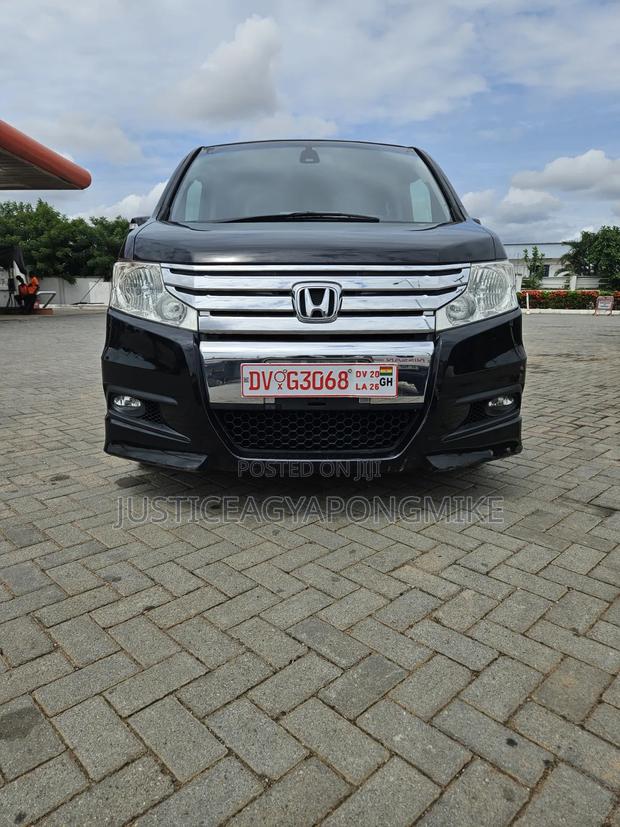 Honda Stepwgn 2011 Black