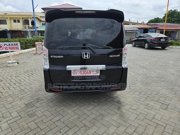 Honda Stepwgn 2011 Black