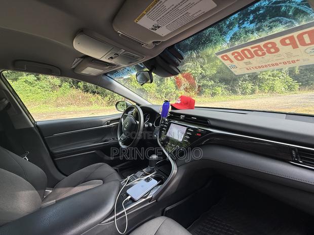 Toyota Camry LE FWD 2020 Black