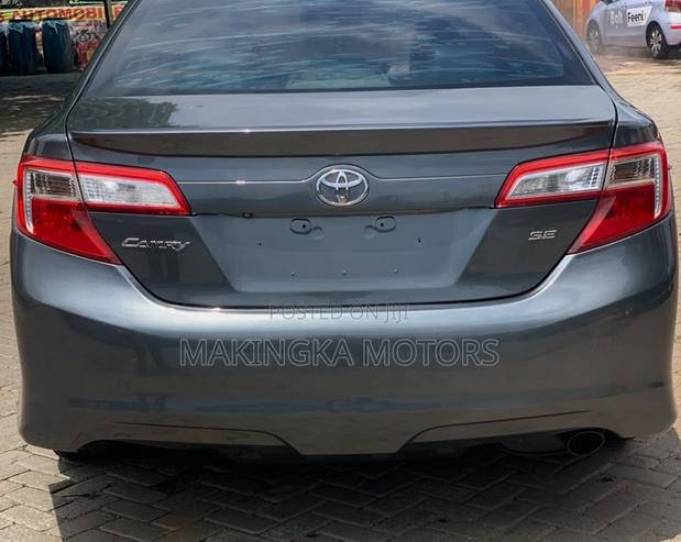 Toyota Camry SE Sport 4dr Sedan (2.5L 4cyl 6A) 2014 Silver