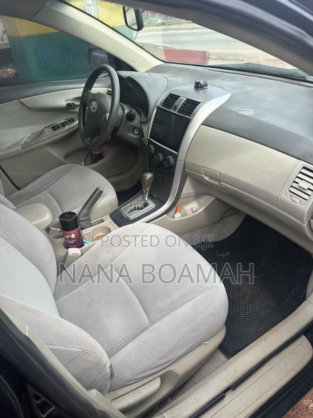 Toyota Corolla 2010 Black