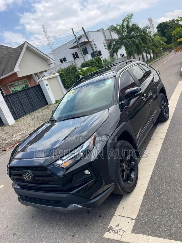 Toyota RAV4 TRD Off Road AWD 2024 Black