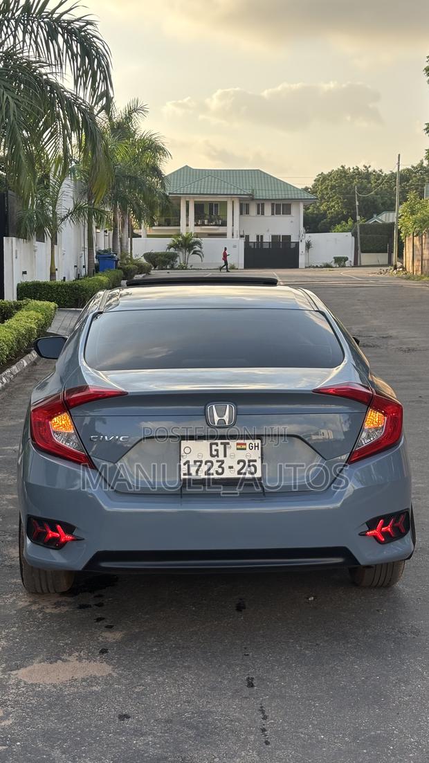Honda Civic EX 4dr Sedan (2.0L 4cyl) 2017 Gray