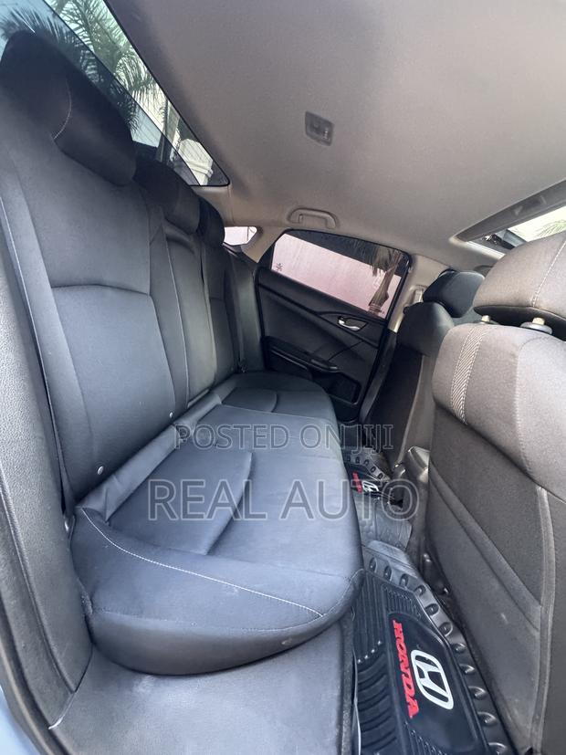 Honda Civic EX 4dr Sedan (2.0L 4cyl) 2017 Gray