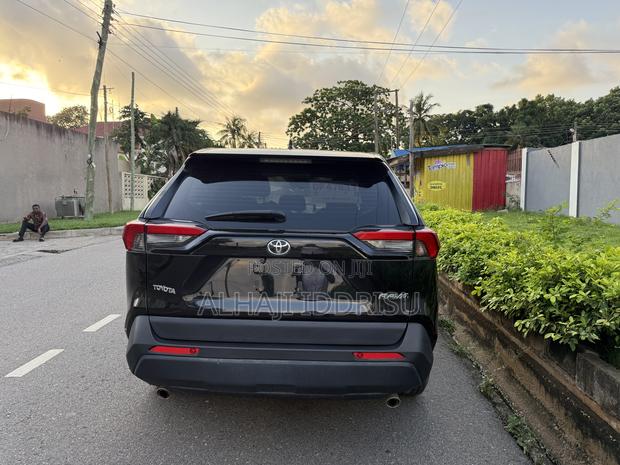 Toyota RAV4 LE AWD 2023 Black