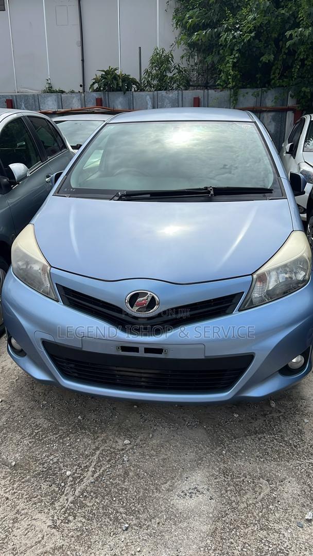 Toyota Vitz 2013 Blue