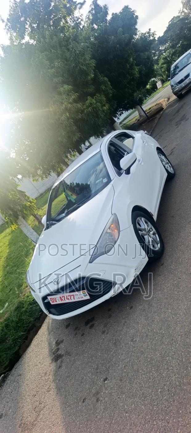 Toyota Yaris 2017 White