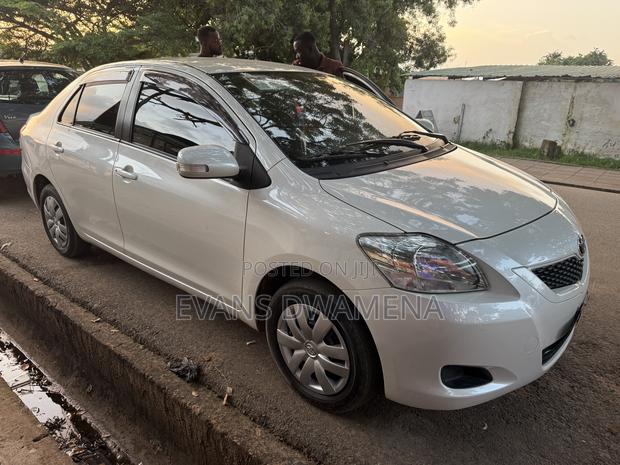 Toyota Belta 2011 White