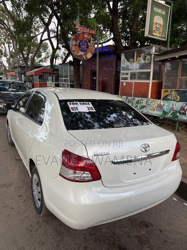 Toyota Belta 2011 White