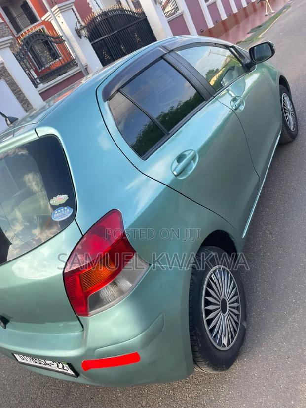 Toyota Vitz 2010 Green