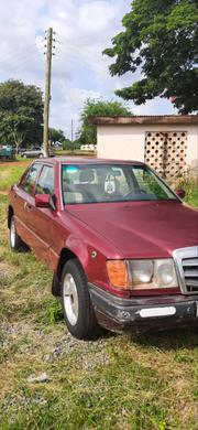 Mercedes-Benz 200E 1993 Red for sale