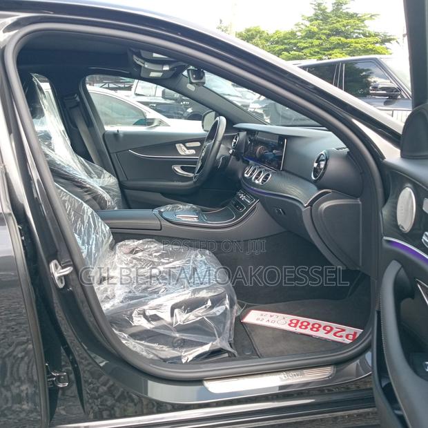 Mercedes-Benz E350 2023 Black