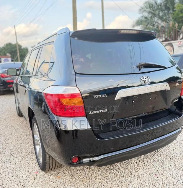 Toyota Highlander 2010 Black
