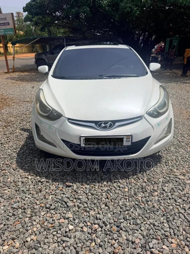 Hyundai Elantra 2015 White