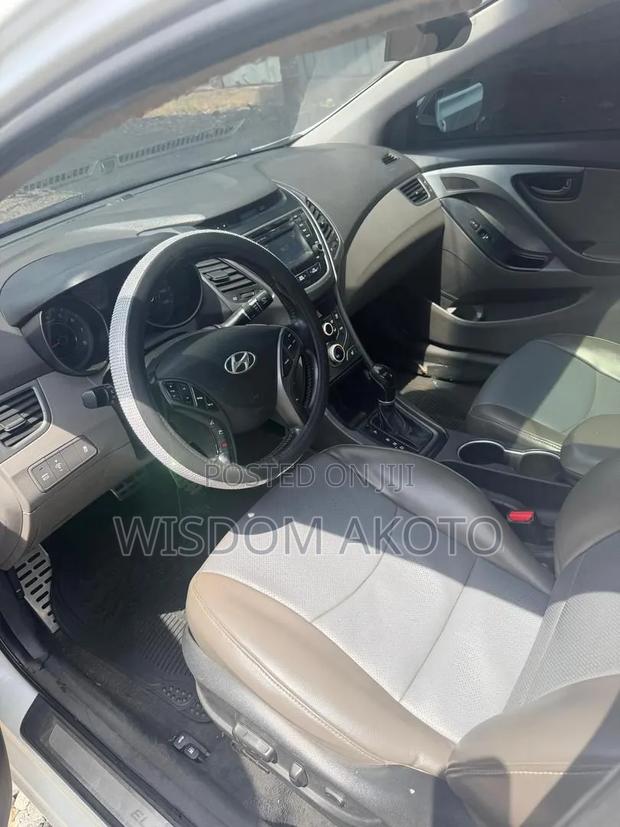 Hyundai Elantra 2015 White