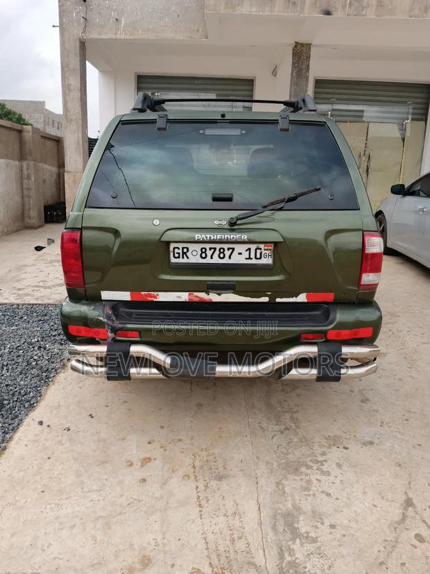 Nissan Pathfinder 2004 Green