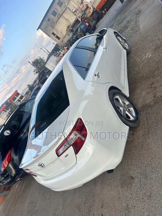Toyota Camry 2014 White
