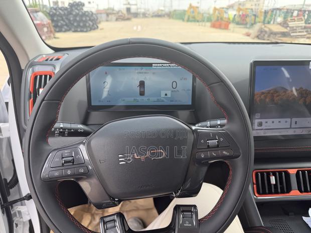 New BYD Leopard 8 2.0 Hybrid AWD 2025 White