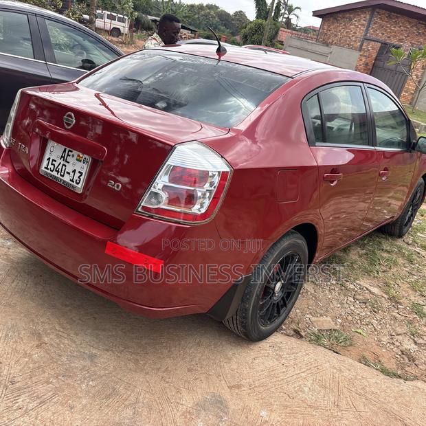 Nissan Sentra SE-R 2011 Red