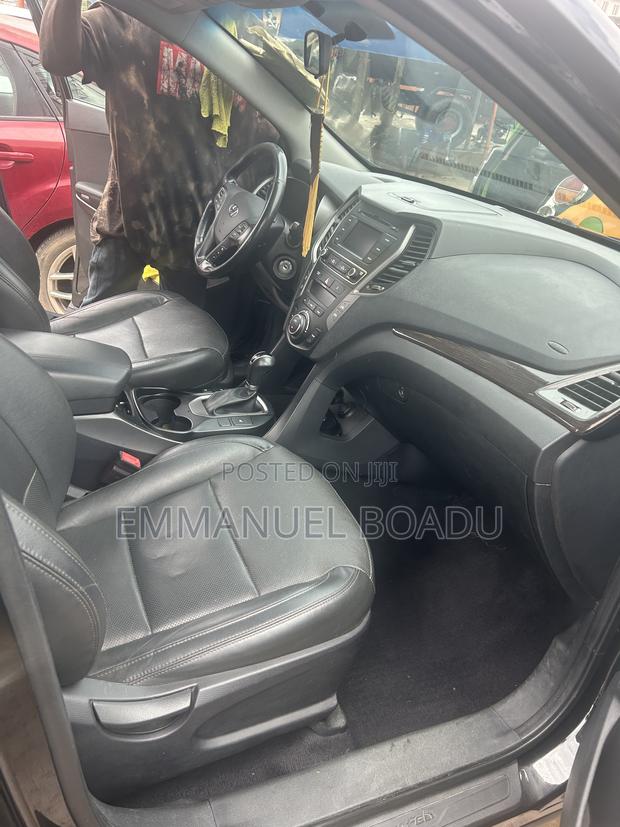 Hyundai Santa Fe SE AWD 2018 Black