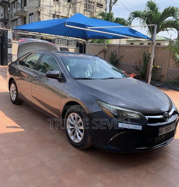 Toyota Camry LE 4dr Sedan (2.5L 4cyl 6A) 2015 Gray