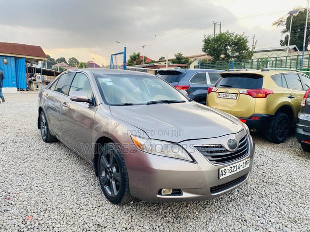 Toyota Camry Base 4dr Sedan (2.4L 4cyl 5M) 2009 Gray