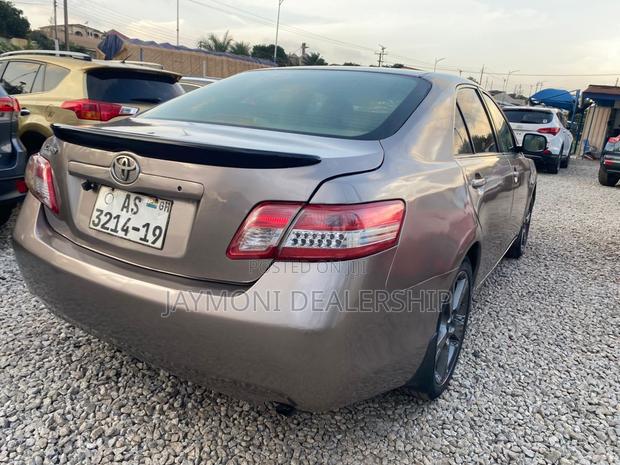 Toyota Camry 2009 Gray