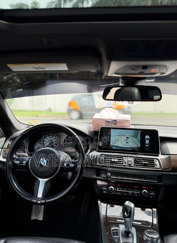BMW 528i 2015 Black