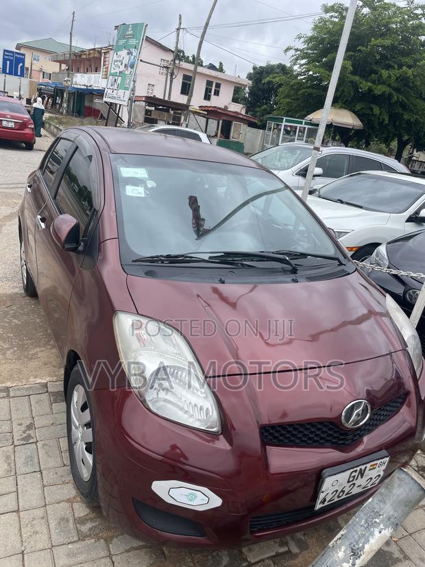 Toyota Vitz 2010 Brown