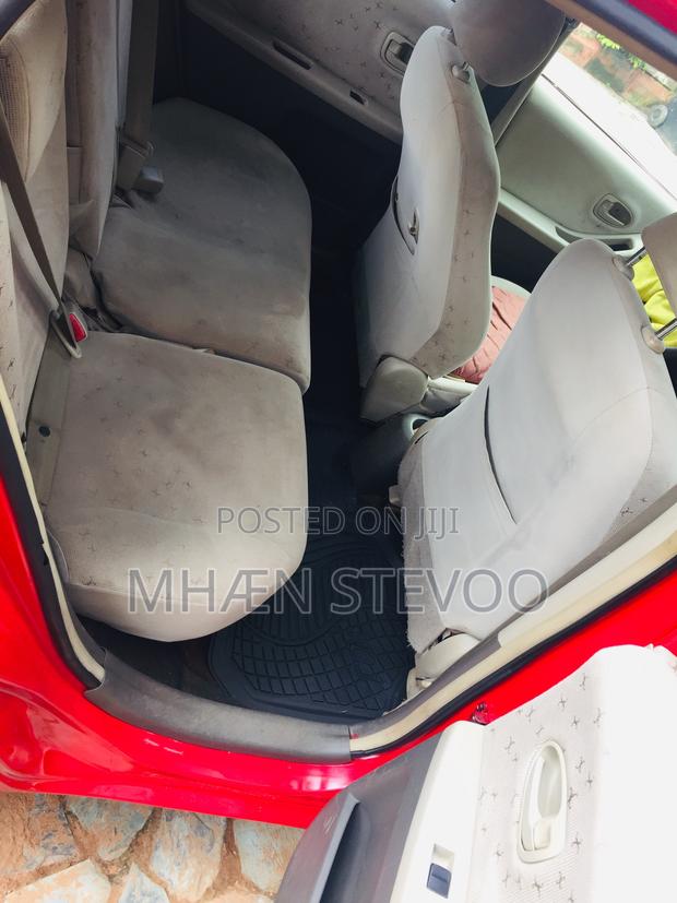 Toyota Vitz 1.3 FWD 3dr 2010 Red
