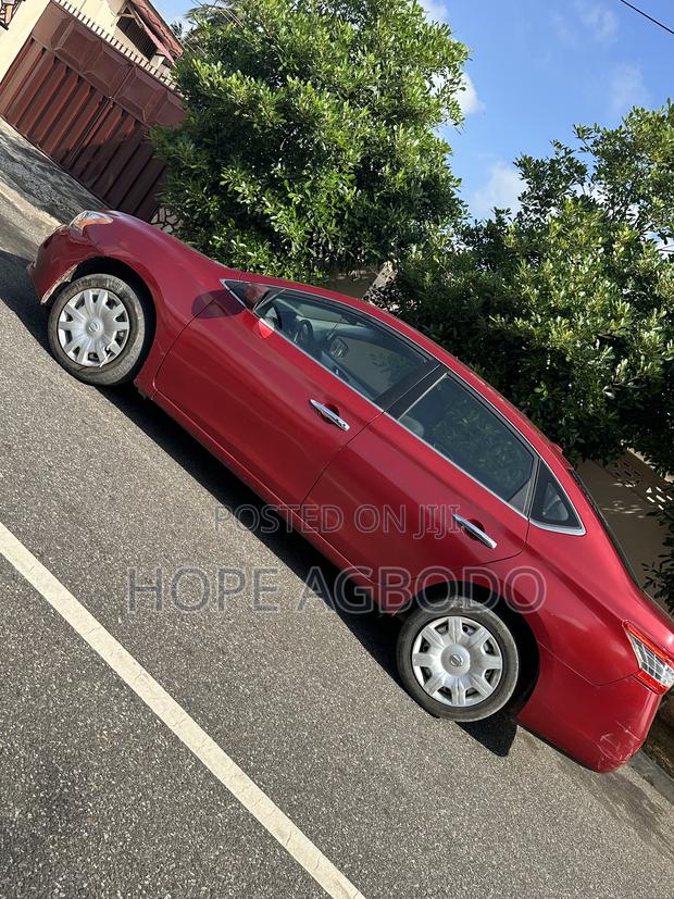 Nissan Sentra SV 2016 Red