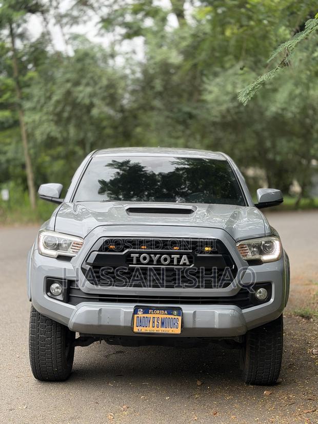 Toyota Tacoma TRD Sport 2019 Silver