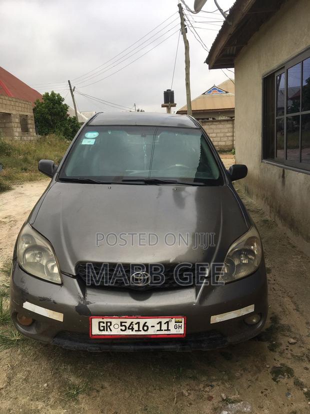 Toyota Matrix Hatchback AWD (1.8L 4cyl 4A) 2006 Gray