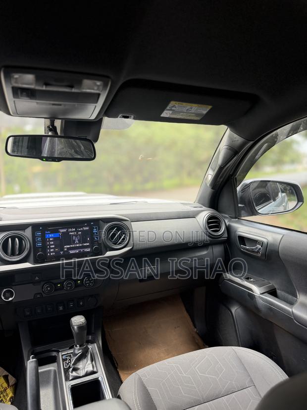 Toyota Tacoma TRD Sport 2019 Silver